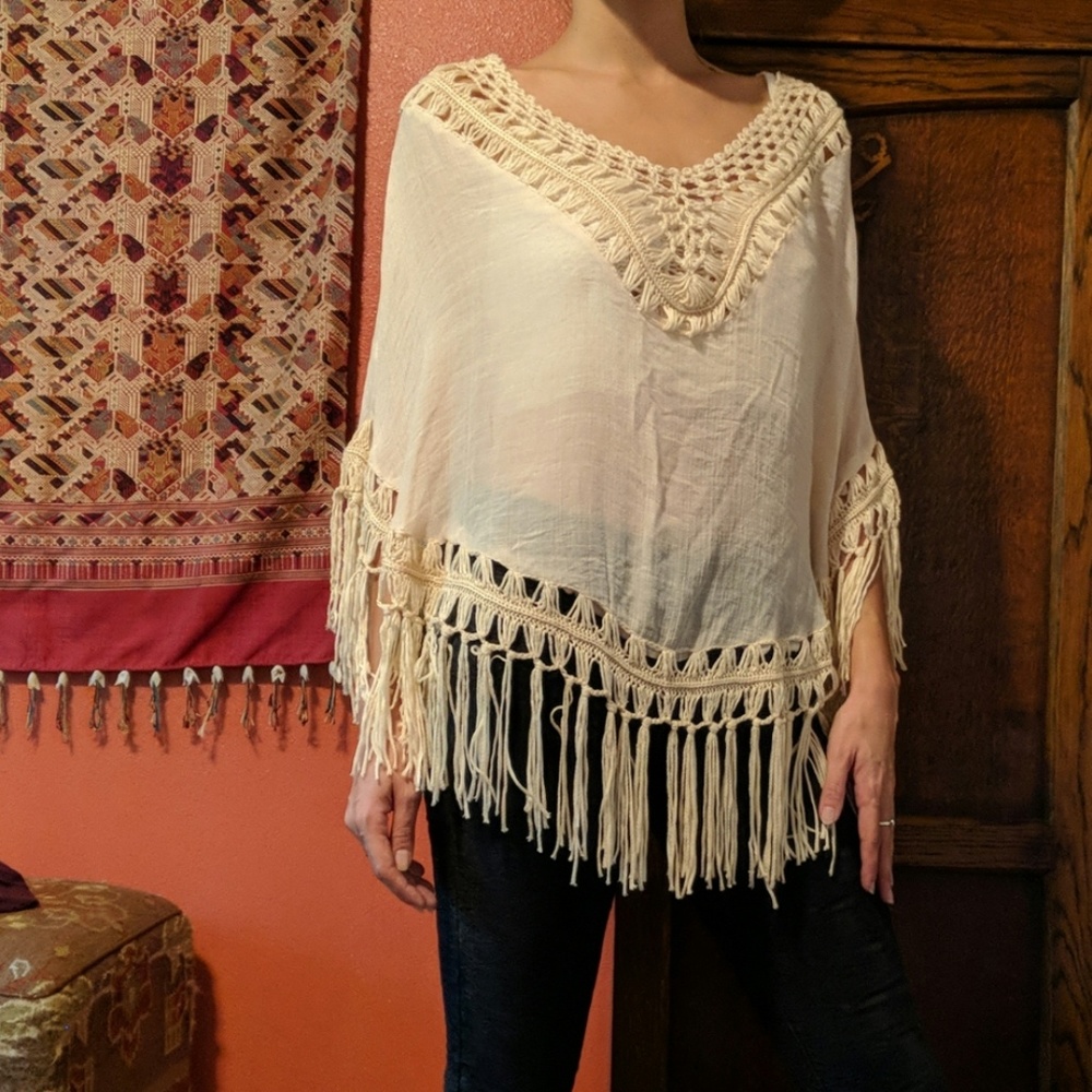 Shawl - Picture 2 of 4